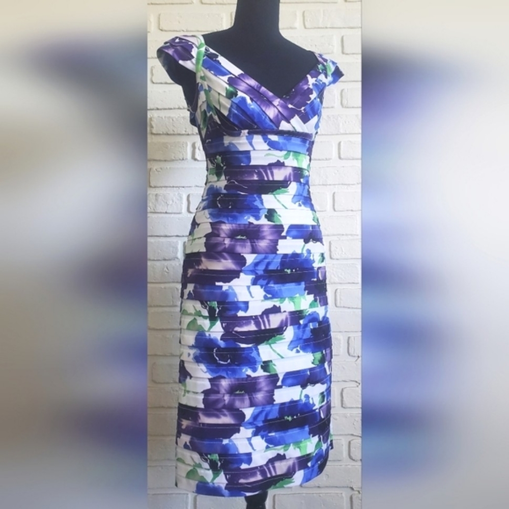 Adrianna Papell Floral Cocktail Shutter Tiered Dress Blue Purple Size 6